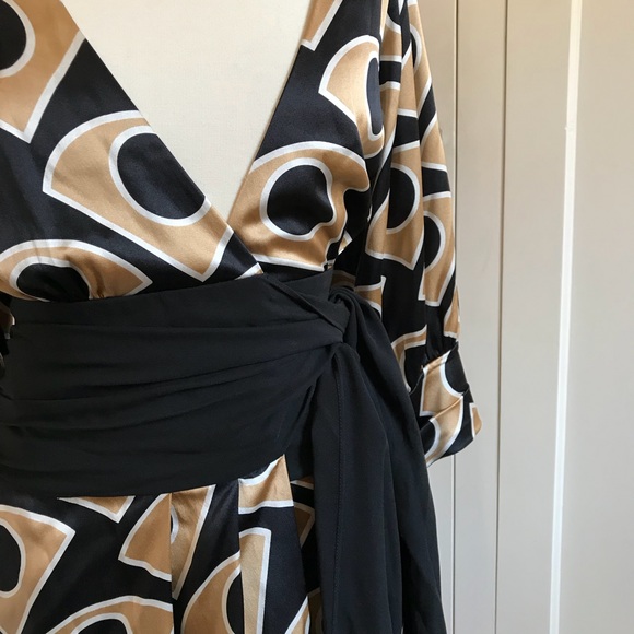 DVF Lanii Silk Wrap Dress Size 2 - Picture 4 of 7